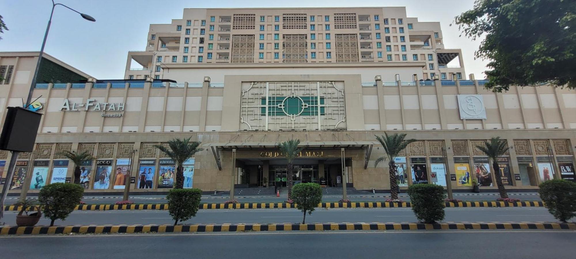Goldcrest Luxury Apartments Lahore Extérieur photo