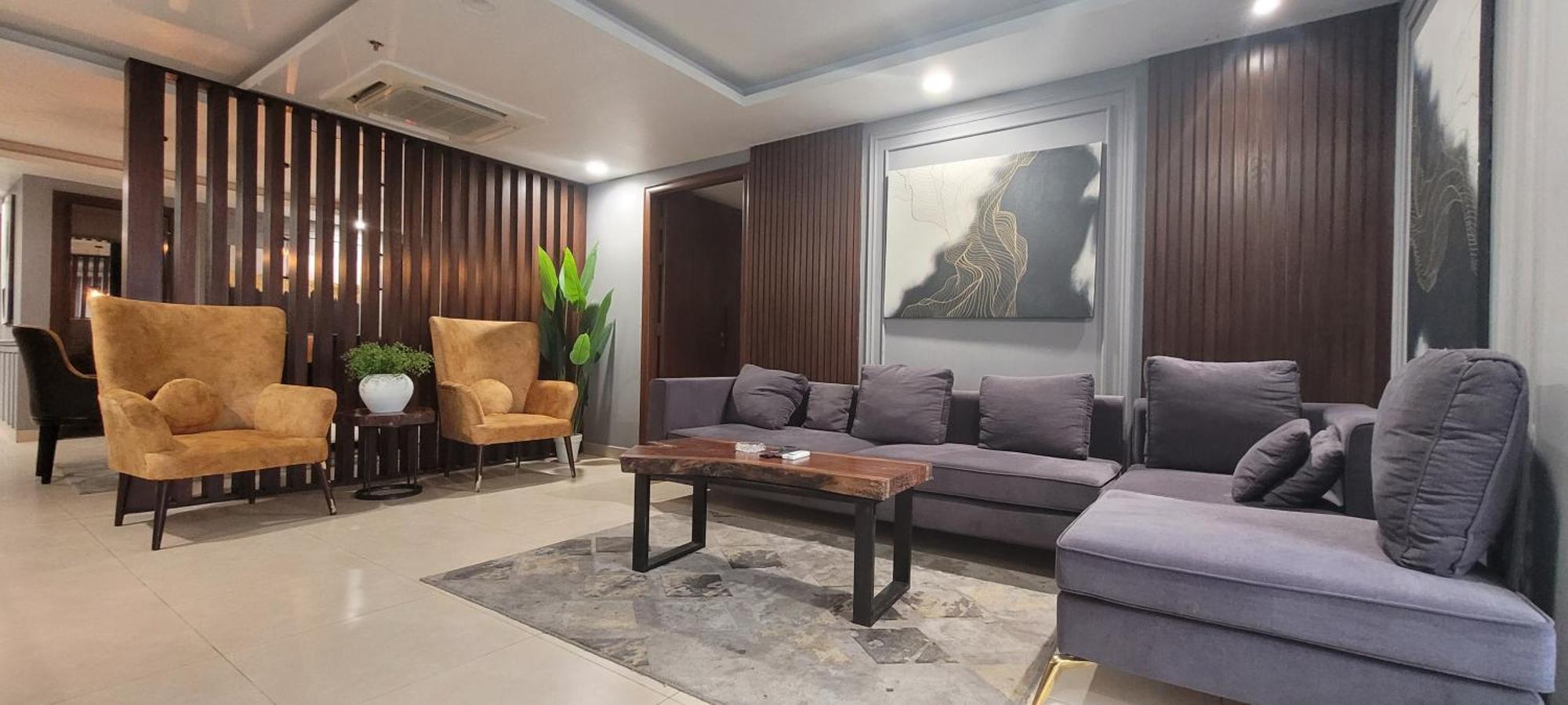 Goldcrest Luxury Apartments Lahore Extérieur photo