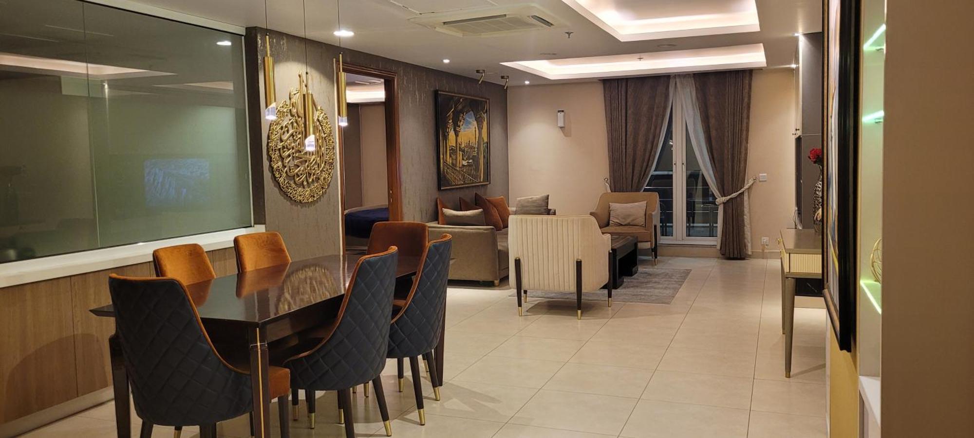 Goldcrest Luxury Apartments Lahore Extérieur photo