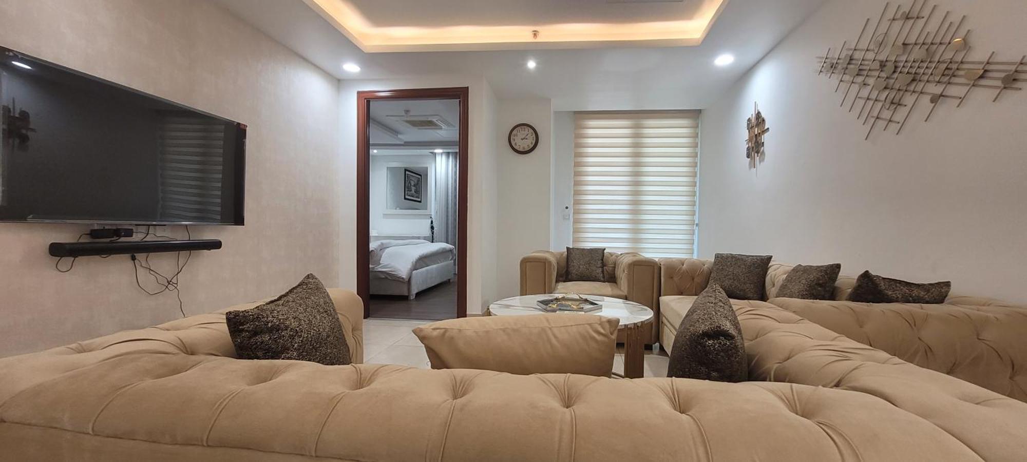 Goldcrest Luxury Apartments Lahore Extérieur photo