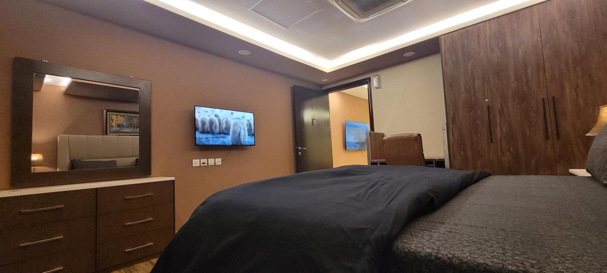 Goldcrest Luxury Apartments Lahore Extérieur photo